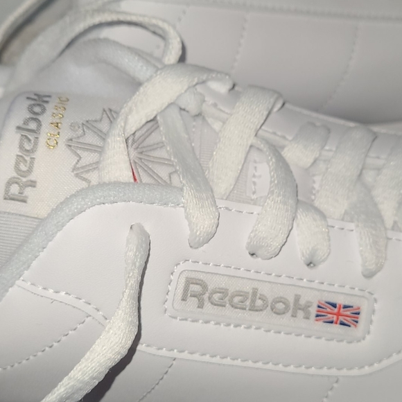 New Reebok Classic Trainers size 7.5 and 9 - Picture 4 of 11
